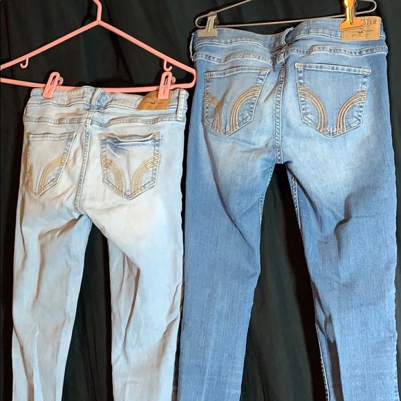 2 pairs of Hollister skinny jeans - Picture 5 of 6